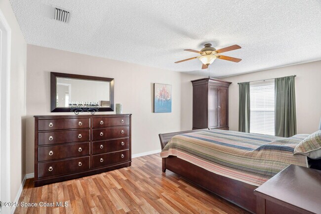 Building Photo - 1015 Homewood Ave