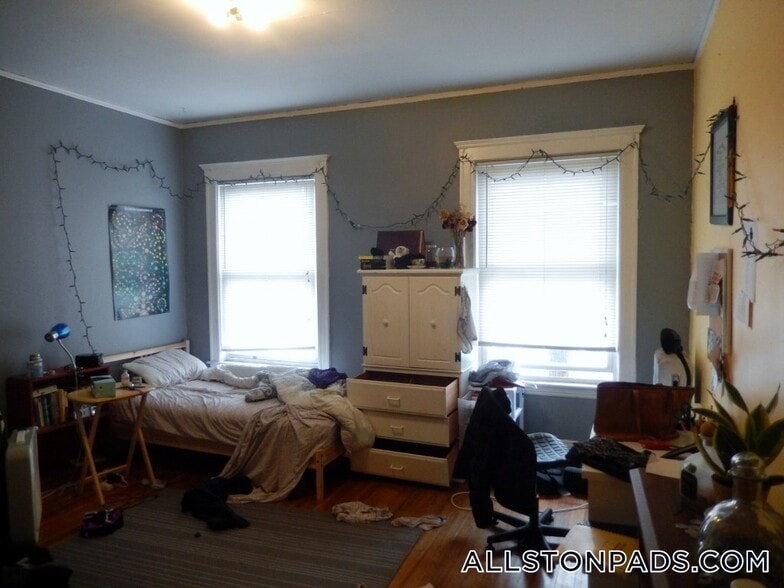 Building Photo - 21 Long Ave