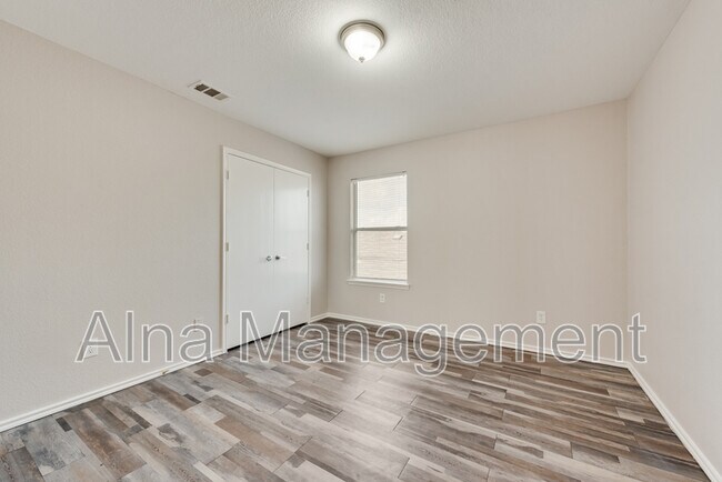 Building Photo - 1241 Kielder Cir
