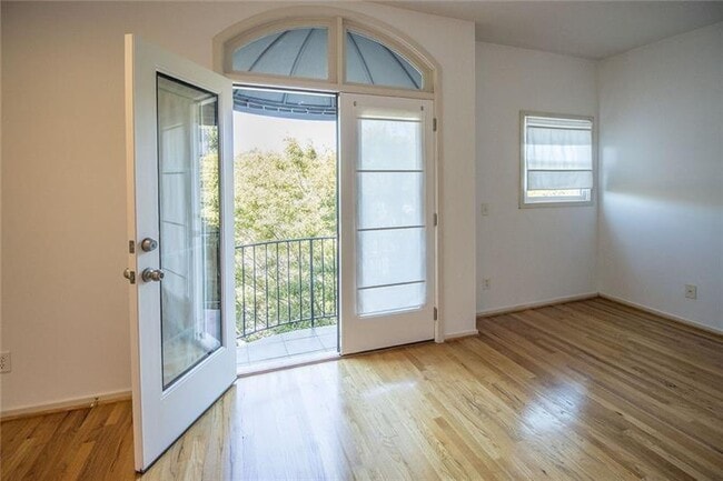 Building Photo - 1255 Apple Valley Rd NE