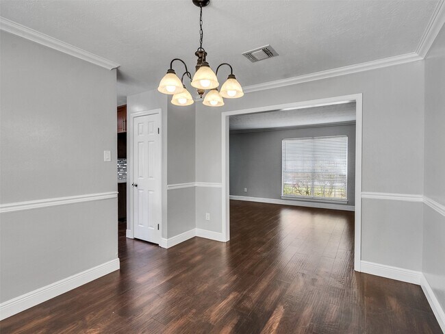 Building Photo - 4430 Echo Falls Dr