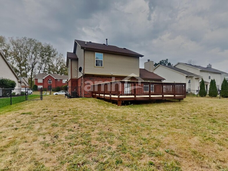 Building Photo - 297 Concord Way