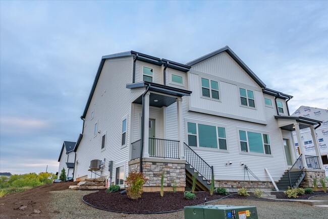 Building Photo - 139 Prairie Heights Dr