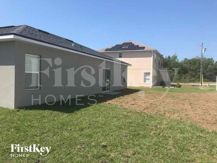 Building Photo - 418 Churchill Ct