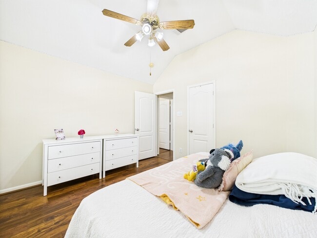 Building Photo - 4503 Avery Hollow Ct