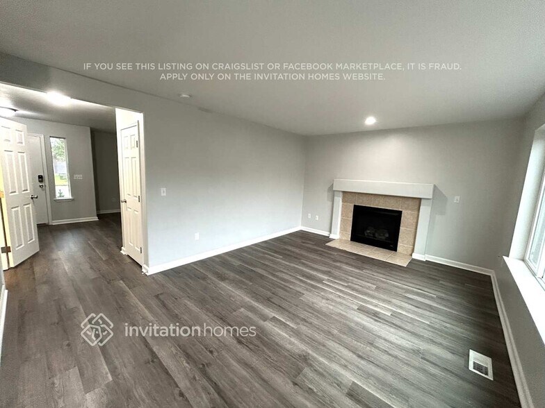 Building Photo - 1323 181st St Ct E