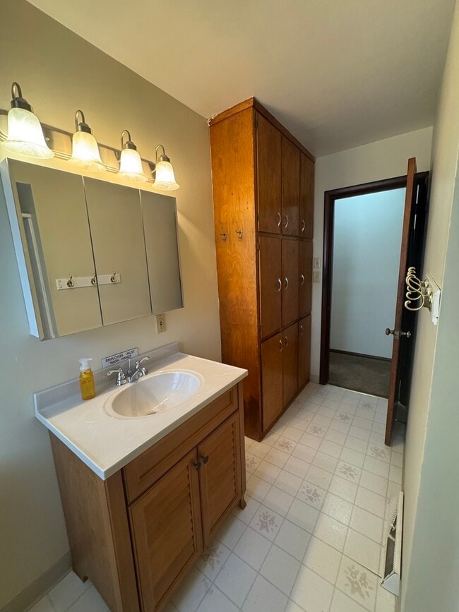 Building Photo - 26316 US-45