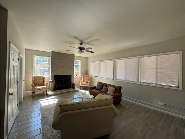 Building Photo - 3080 Forrest Park Rd SE