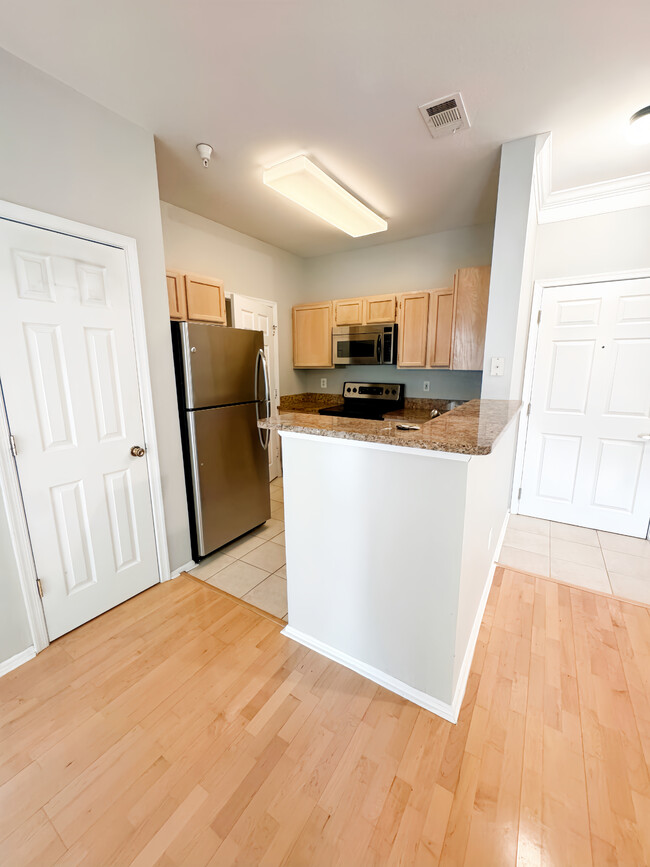 Building Photo - 1591 Spring Gate Dr.