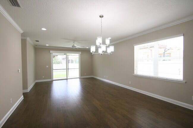 Building Photo - 60 Pienza Ave