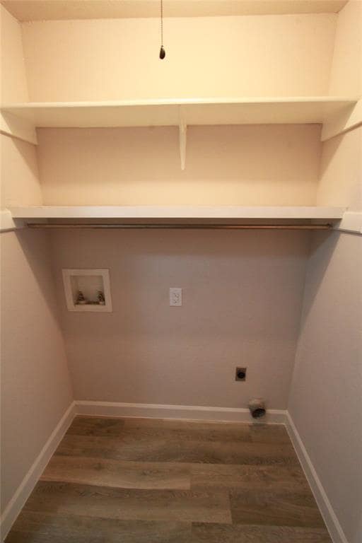 Building Photo - 6811 Thorncliffe Dr