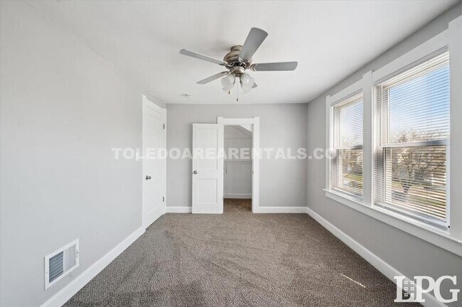 Building Photo - 630 Colima Dr