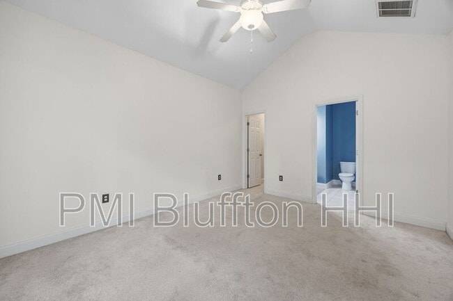 Building Photo - 355 Dante Cir