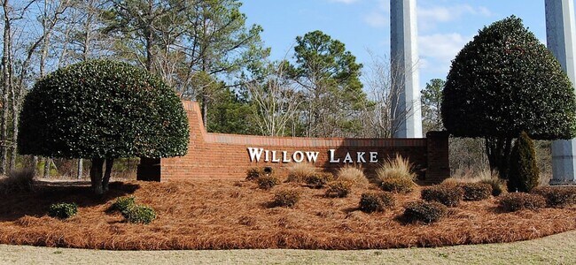 Building Photo - Wonderful Home in the Willow Lakes Community!