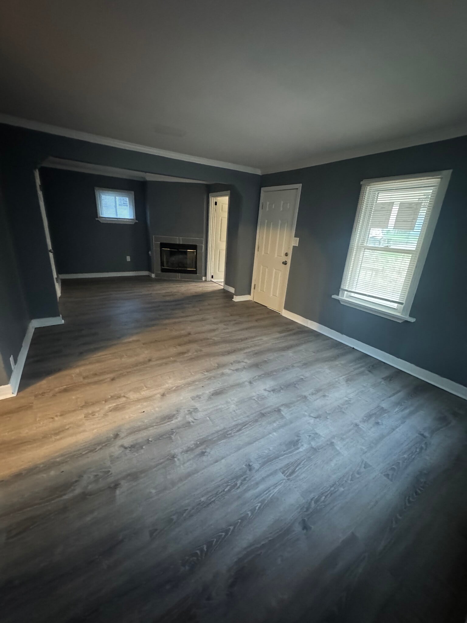 Living room area - 1563 Maplegrove Rd