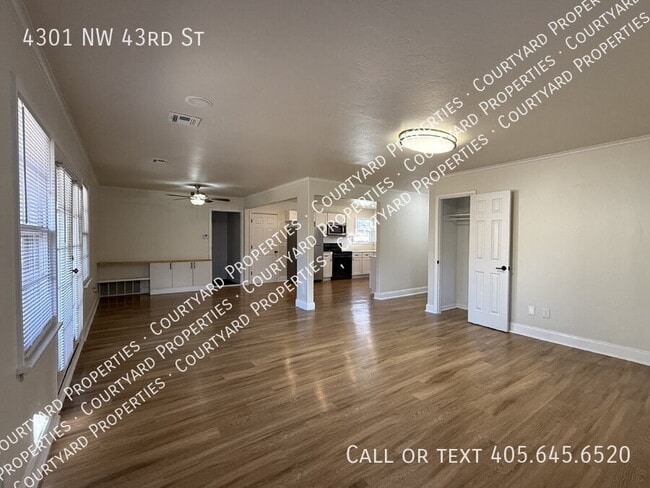 Building Photo - 4301 NW 43rd St