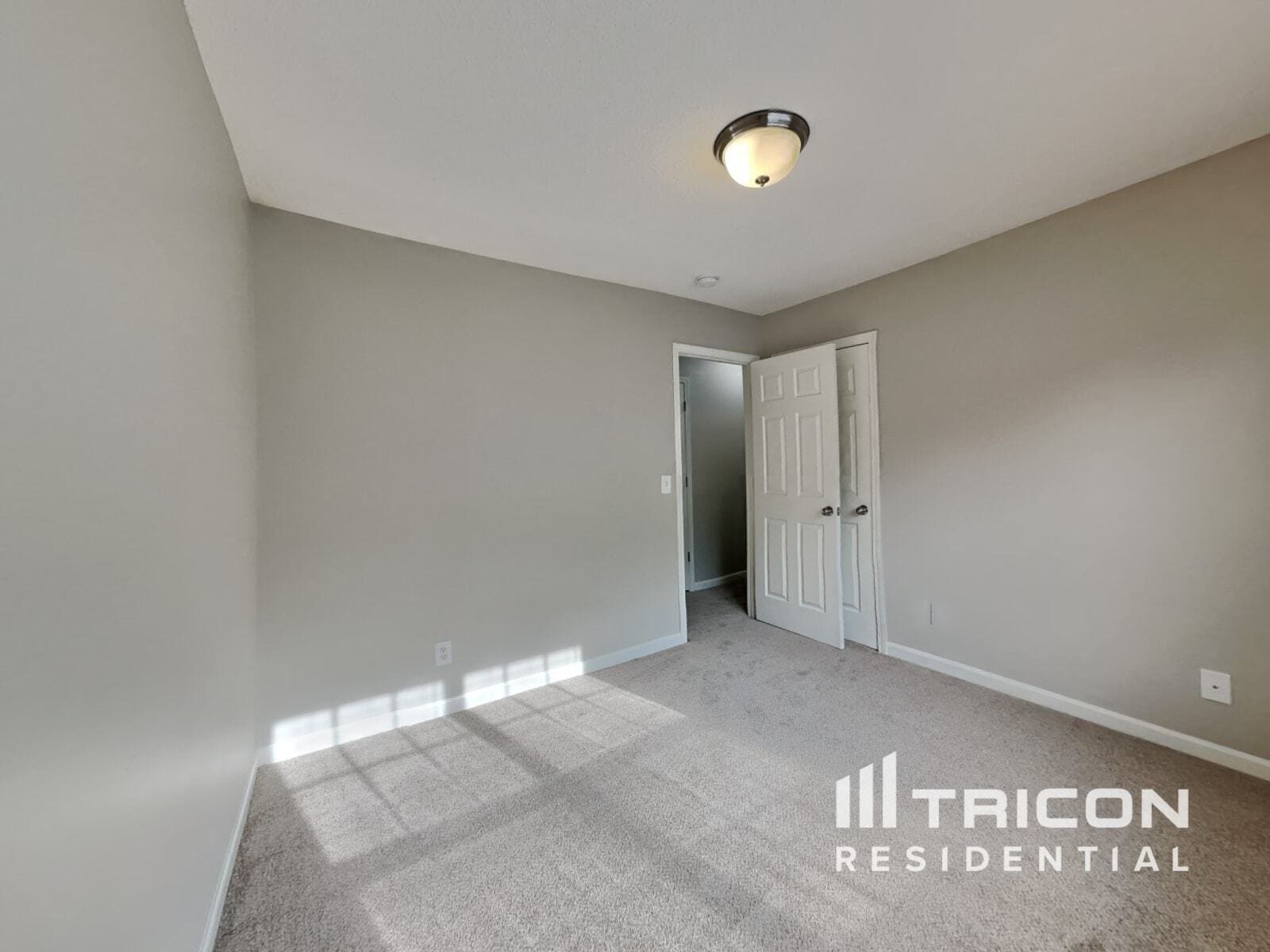Building Photo - 6231 Creekbrooke Ct