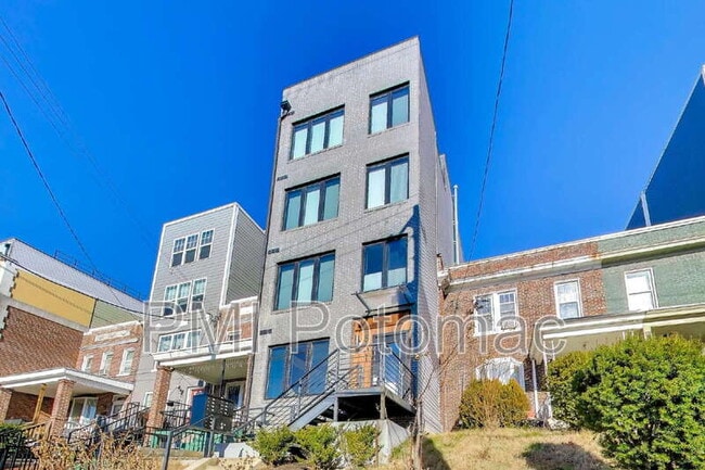 Building Photo - 531 Kennedy St NW