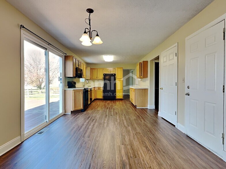 Building Photo - 7083 Hunters Moon Ct