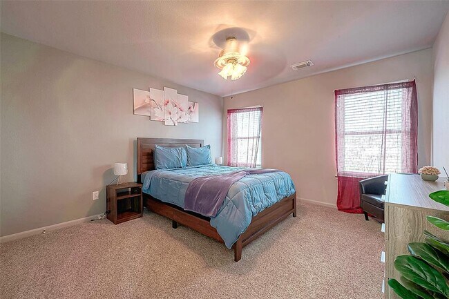 Building Photo - 3042 Crestbrook Bend Ln