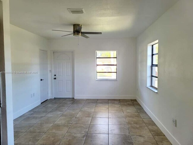 Building Photo - 15401 NW 27th Pl