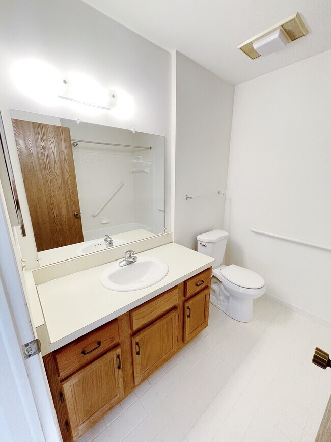 Building Photo - 29711 Pendleton Club Dr