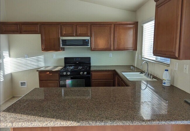 Building Photo - 18778 Dogwood Ct