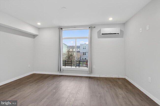 Building Photo - 1447 N 8th St