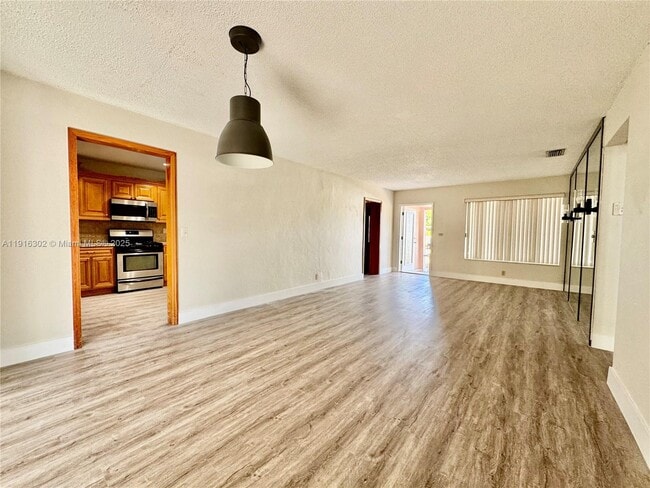 Building Photo - 8000 SW 17th Terrace