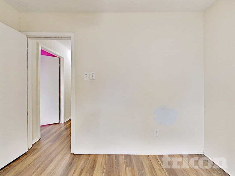 Building Photo - 7331 Millbrae Ln