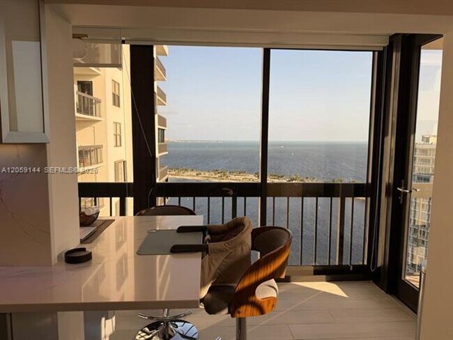 Building Photo - 2333 Brickell Ave