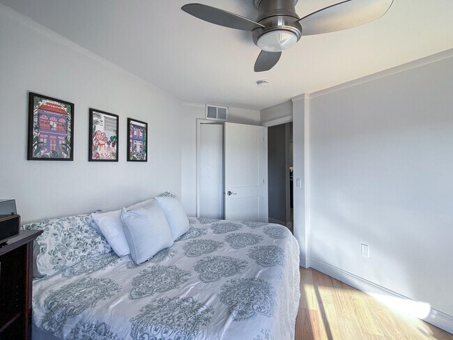 Building Photo - 601 N Segoe Rd