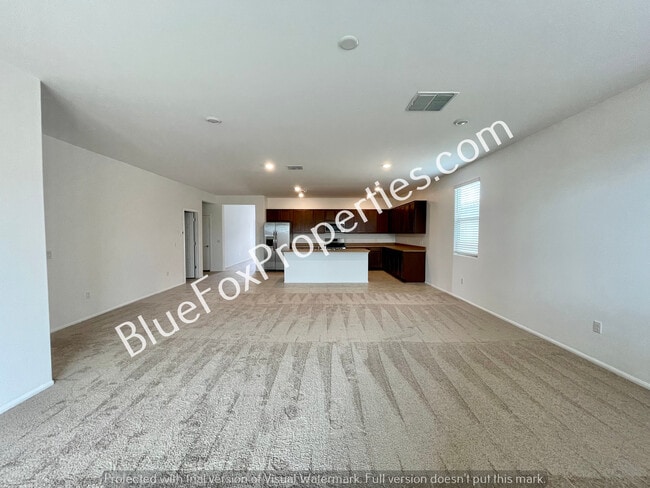 Building Photo - 6305 E Desert Peak Dr