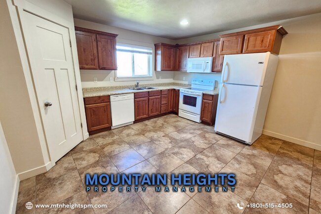 Building Photo - 14397 S Oakfield Way