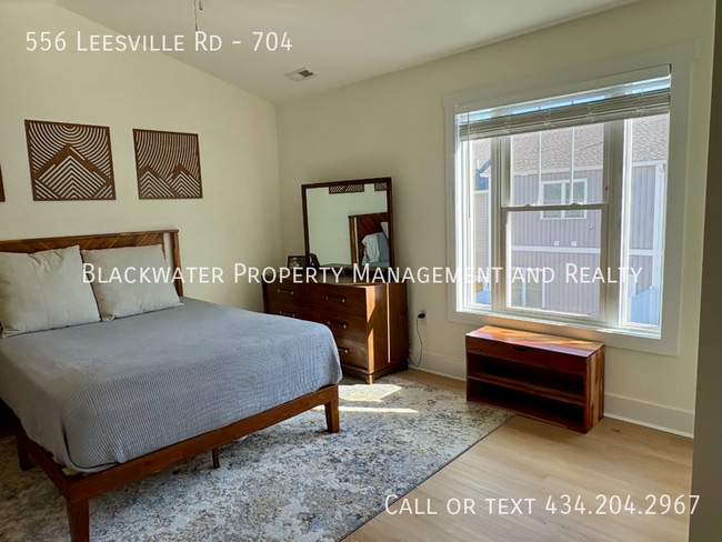 Building Photo - 556 Leesville Rd