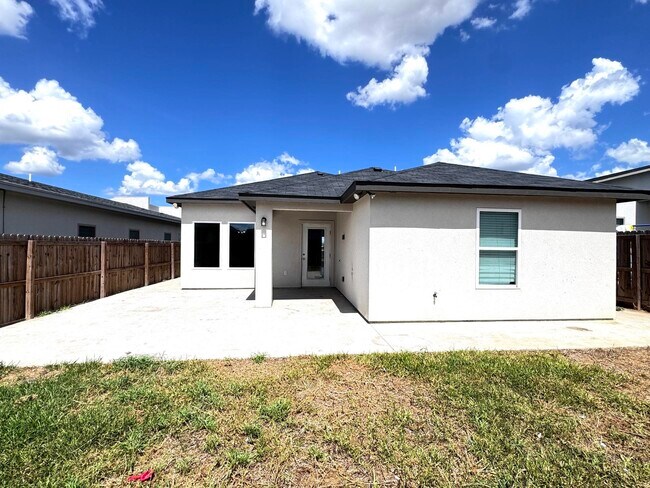 Building Photo - 1412 El CAPORAL DR.