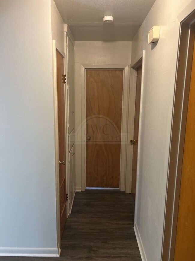 Building Photo - ***2-weeks free rent***1315 Zephyr Rd, Killeen