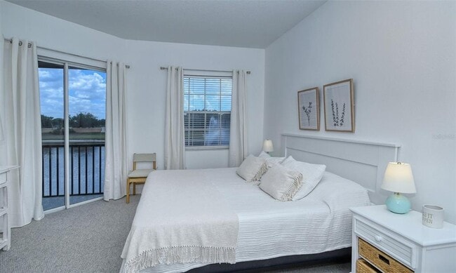 Building Photo - 8363 Miramar Way