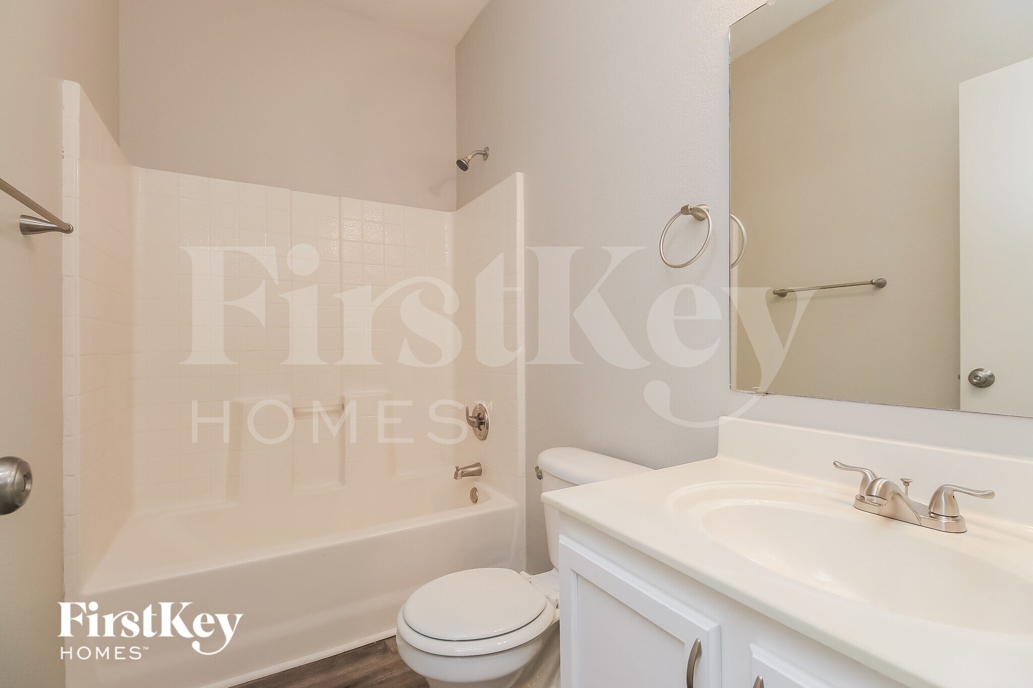 Building Photo - 1232 E Omega Dr