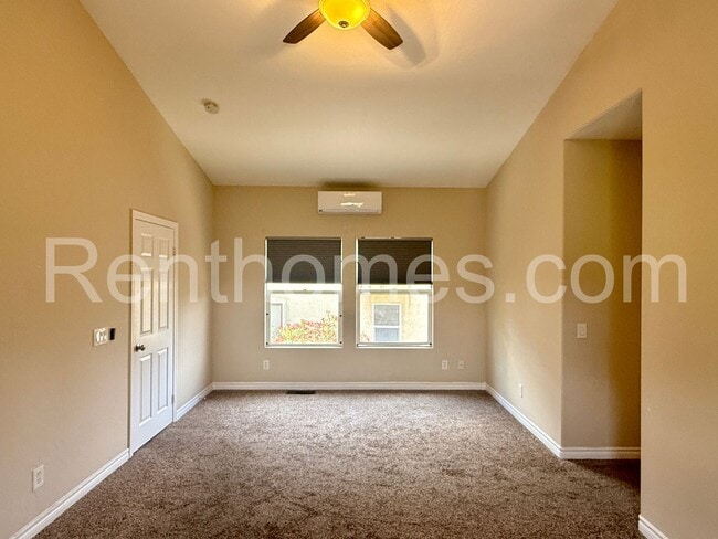 Building Photo - 2065 Cherokee Ln