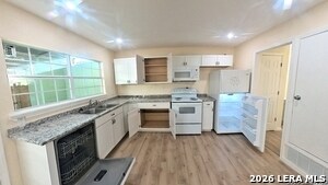 Building Photo - 6514 Spring Manor St