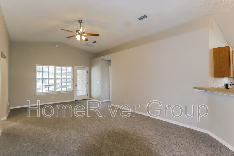 Building Photo - 6307 Ironside Dr S