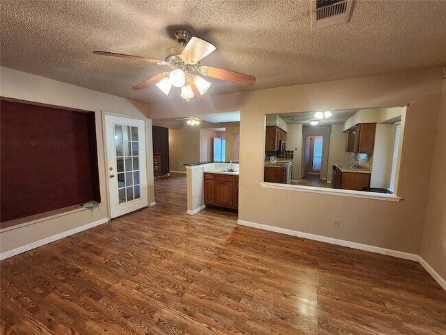 Building Photo - 7009 Christina Ln