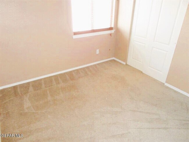 Building Photo - 3984 Tierra Venado Dr
