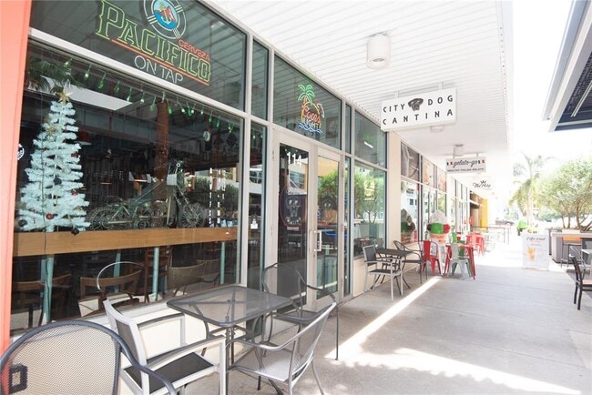 Building Photo - 1208 E Kennedy Blvd