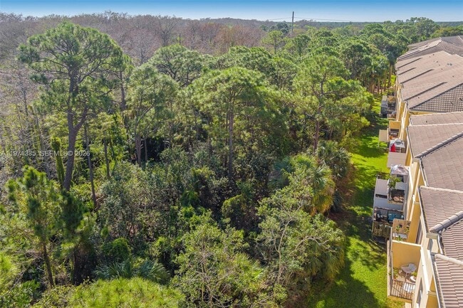 Building Photo - 12631 SE Old Cypress Dr