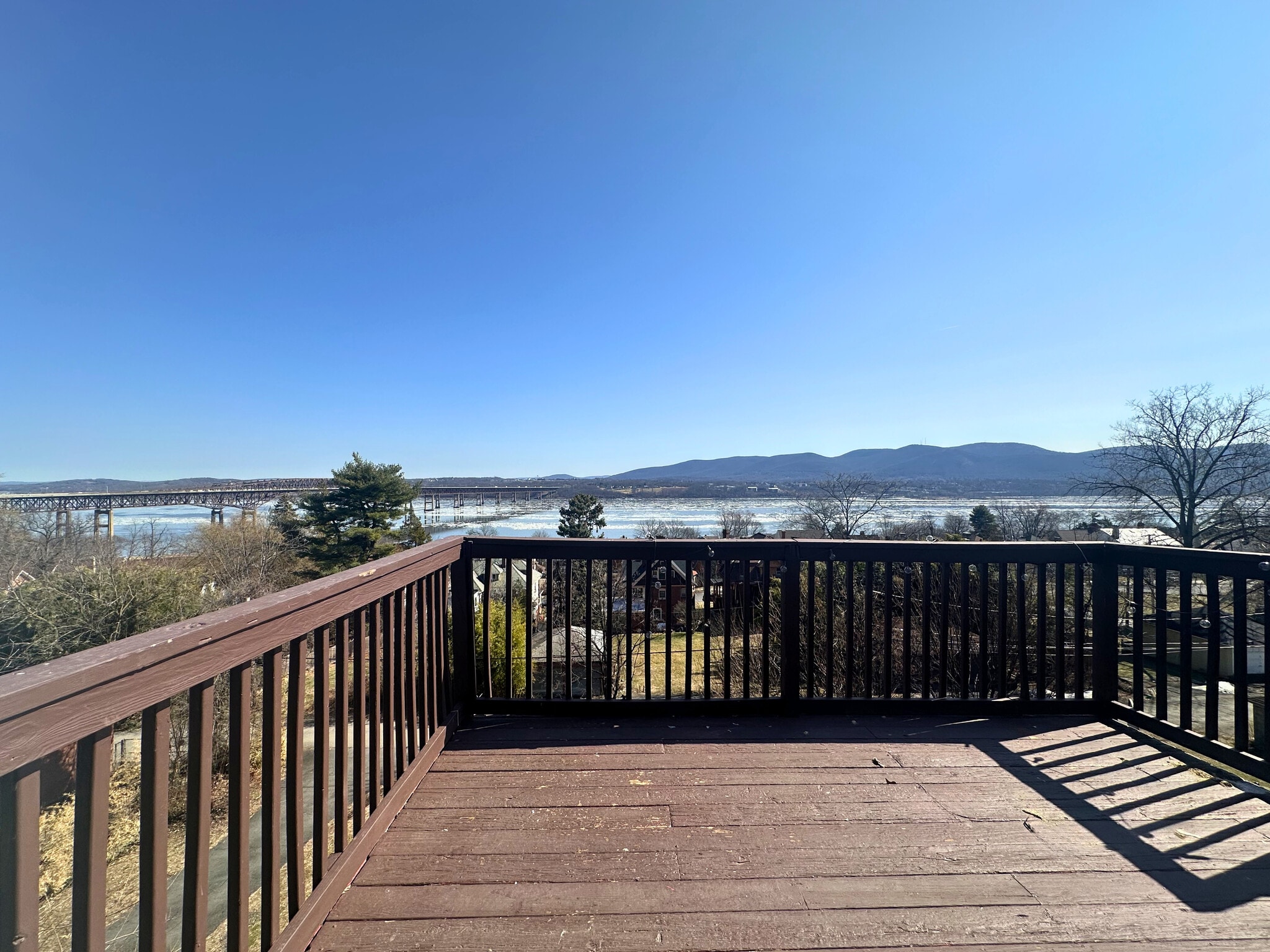 Building Photo - 498 Liberty St