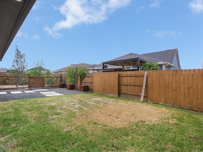 Building Photo - 8608 Bestride Bend