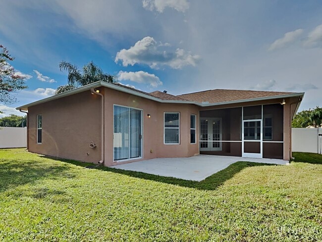 Building Photo - 21532 Silver Bay Pl