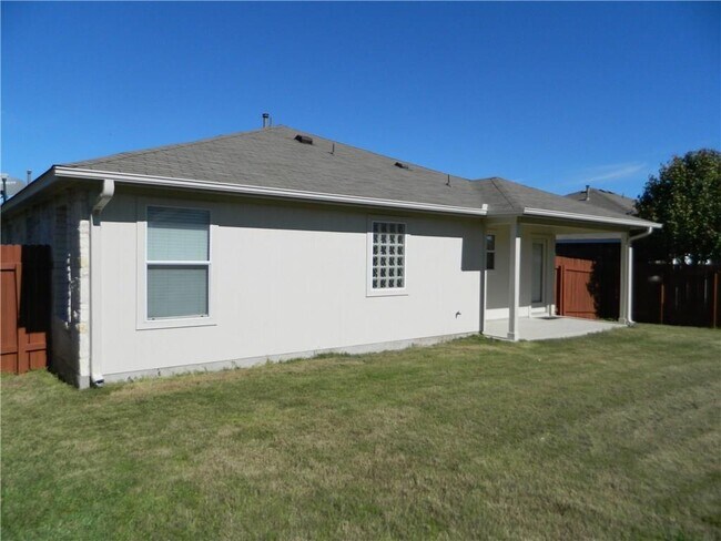 Building Photo - 3149 Henderson Path